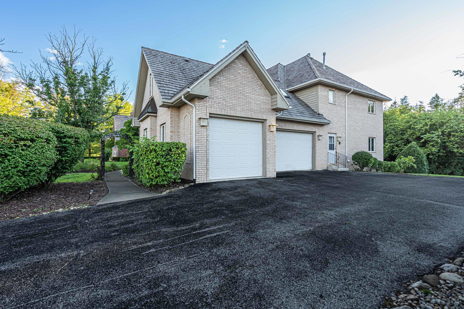 15220 Arbor Drive, Orland Park, IL 60467