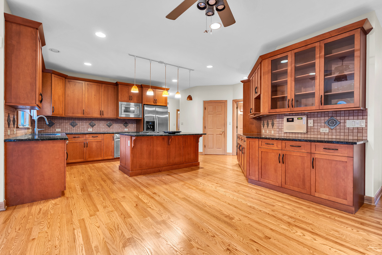 15220 Arbor Drive, Orland Park, IL 60467