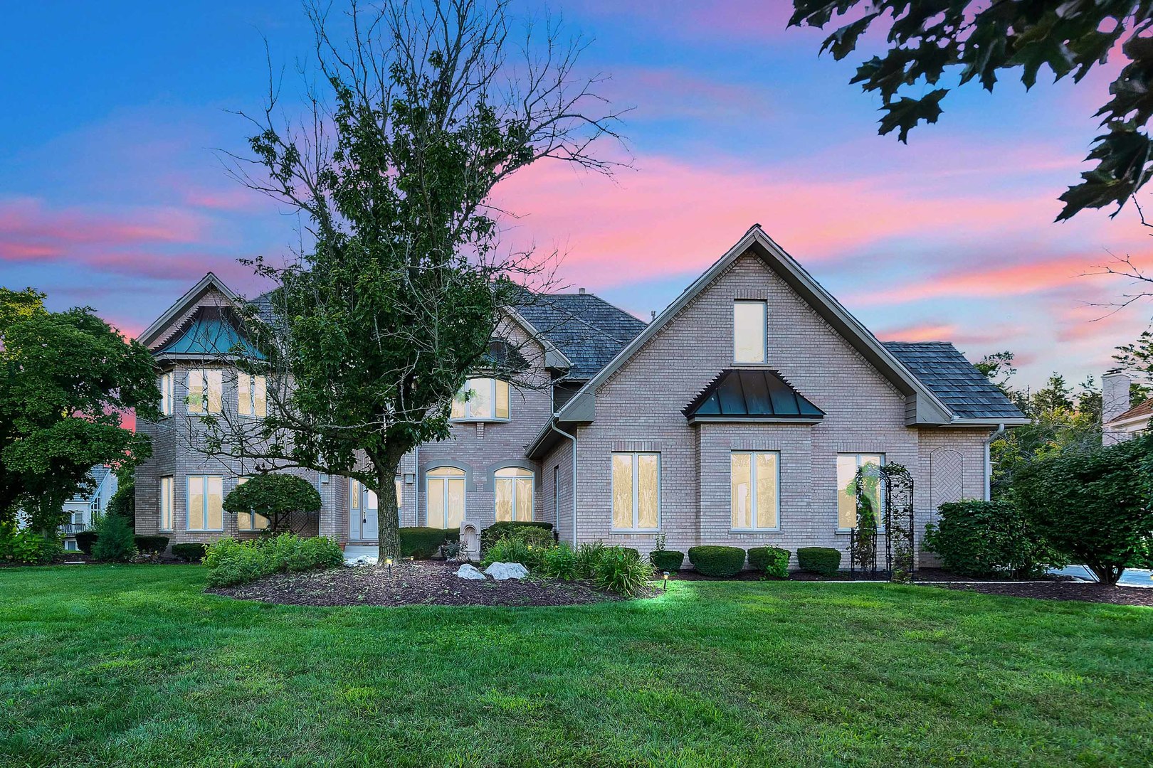 15220 Arbor Drive, Orland Park, IL 60467