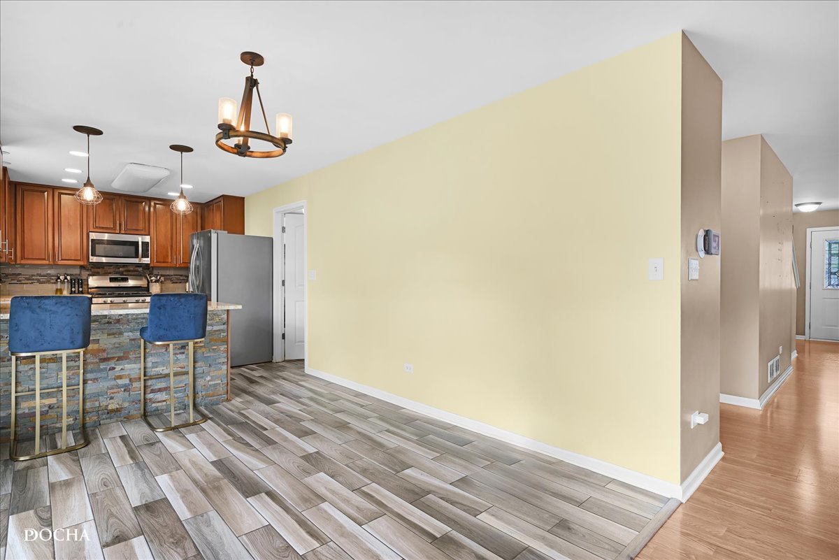 1757 Stonegate Drive, Montgomery, IL 60538