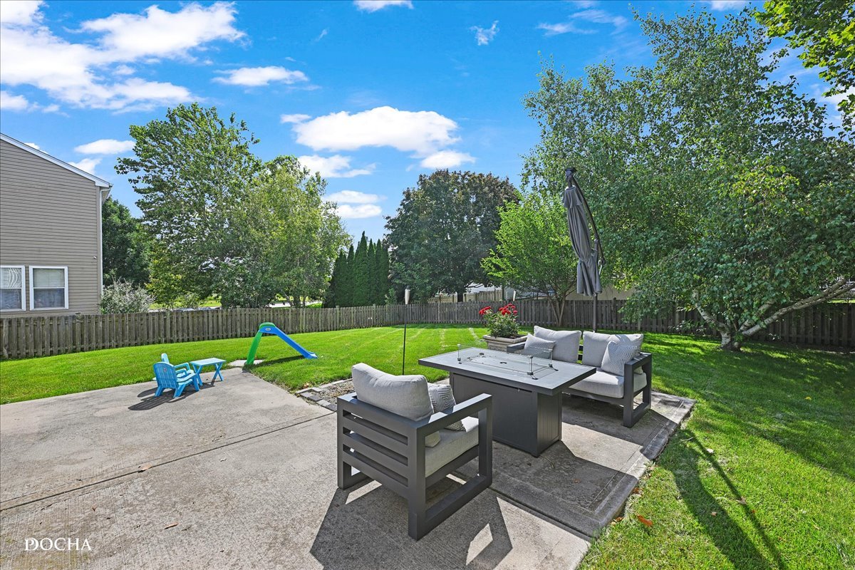 1757 Stonegate Drive, Montgomery, IL 60538