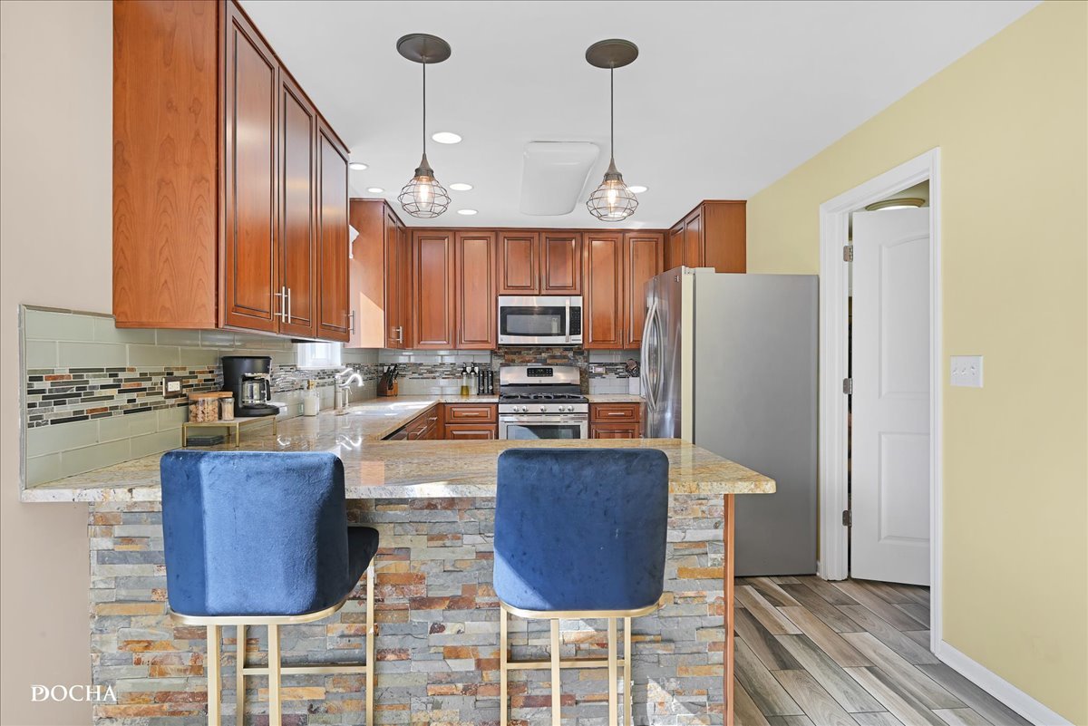 1757 Stonegate Drive, Montgomery, IL 60538