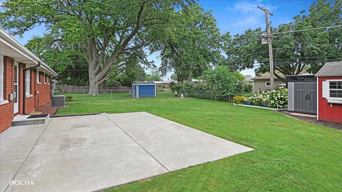 1330 Winona Avenue, Aurora, IL 60506