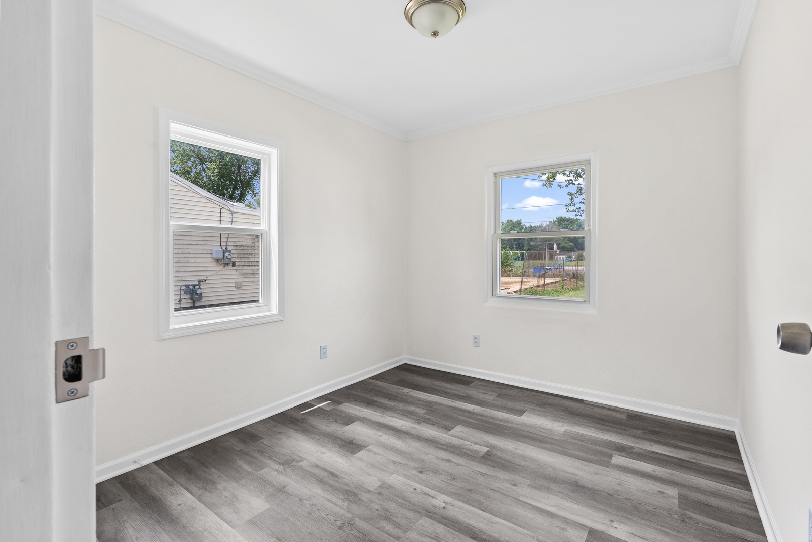 2104 Chestnut Avenue, Sterling, IL 61081