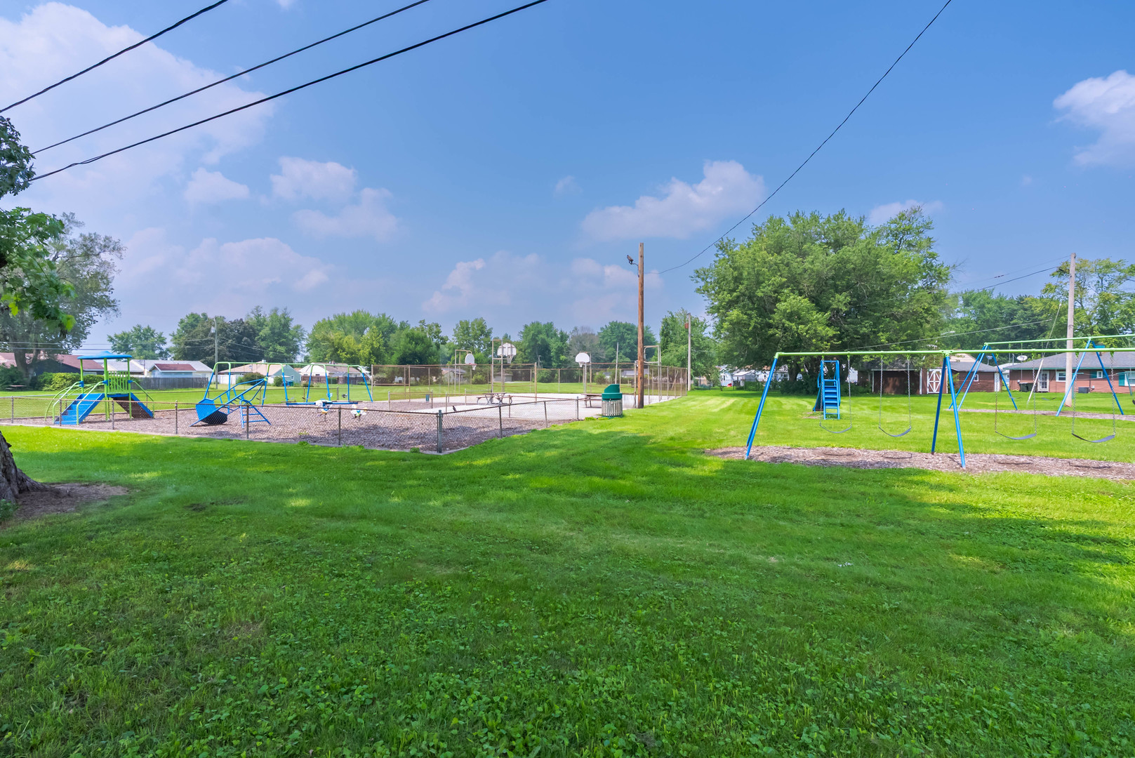 2104 Chestnut Avenue, Sterling, IL 61081