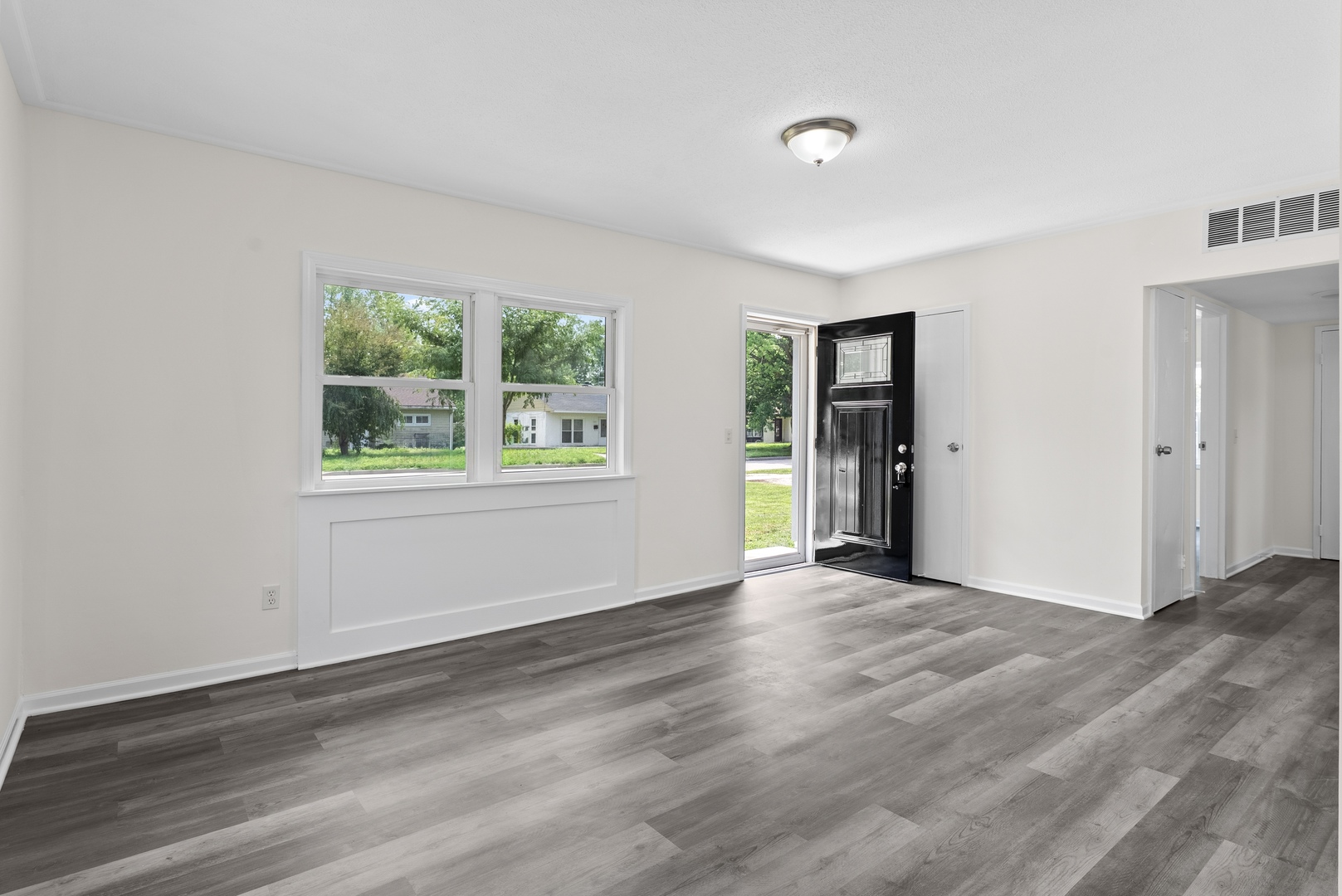 2104 Chestnut Avenue, Sterling, IL 61081