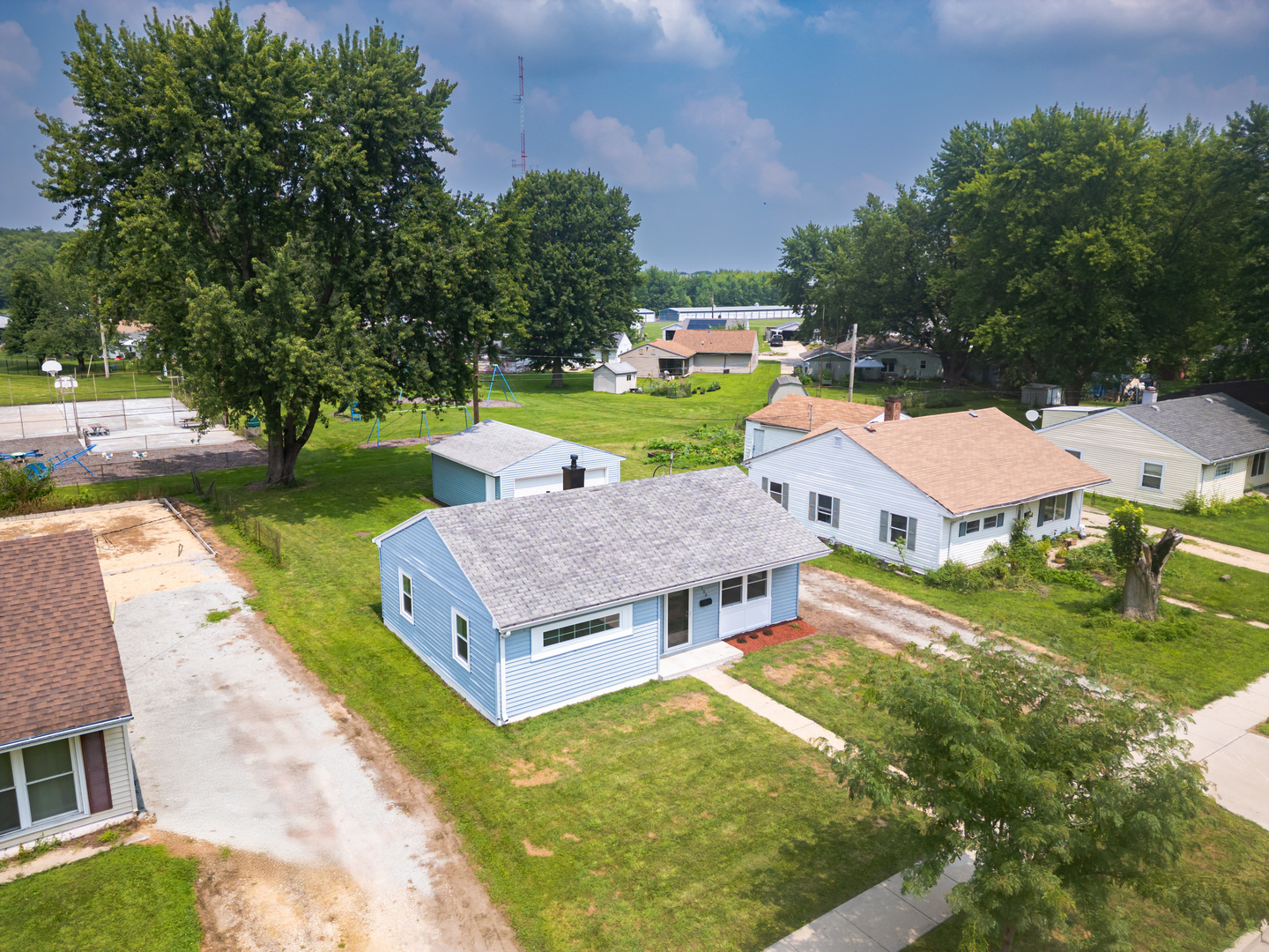 2104 Chestnut Avenue, Sterling, IL 61081