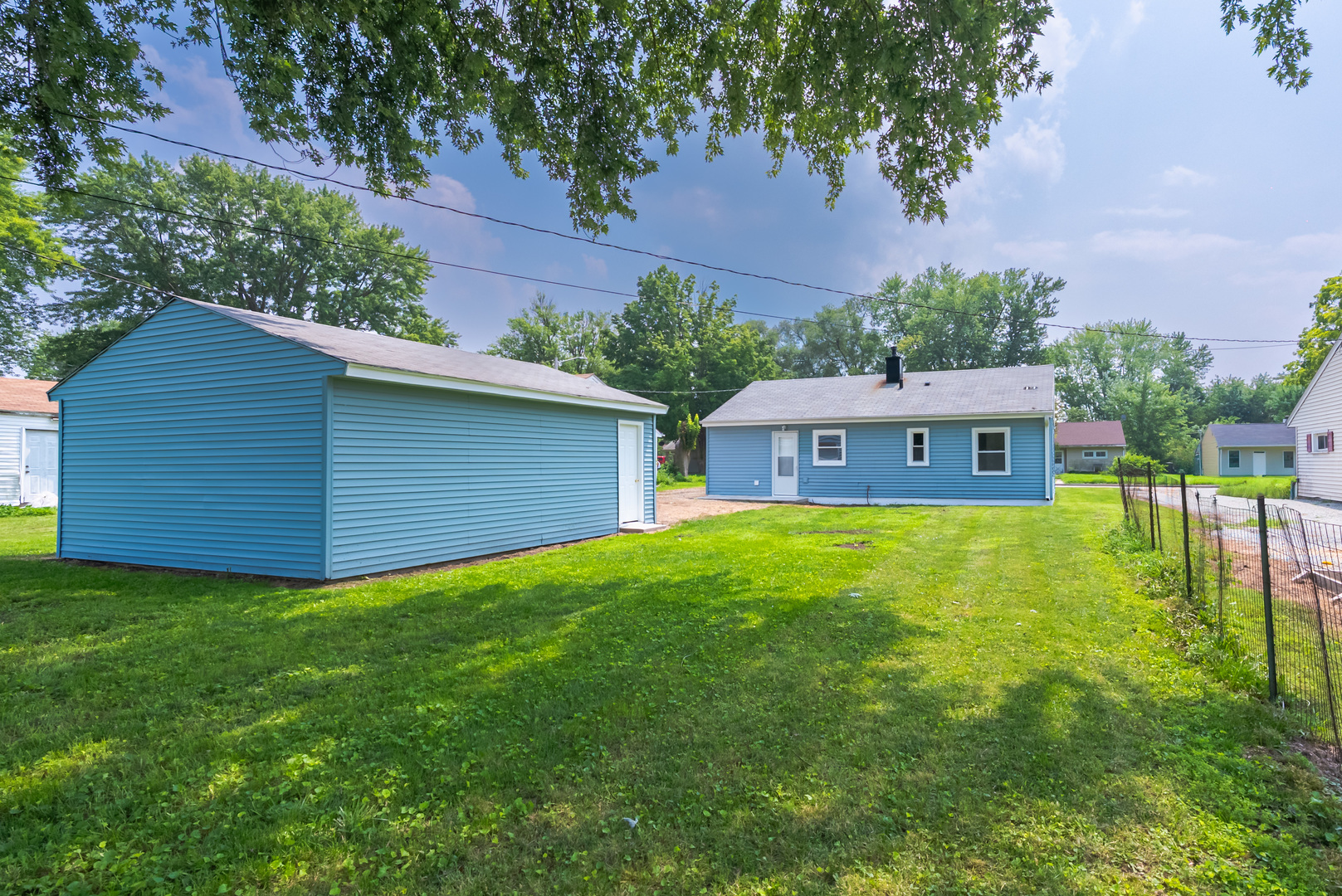 2104 Chestnut Avenue, Sterling, IL 61081