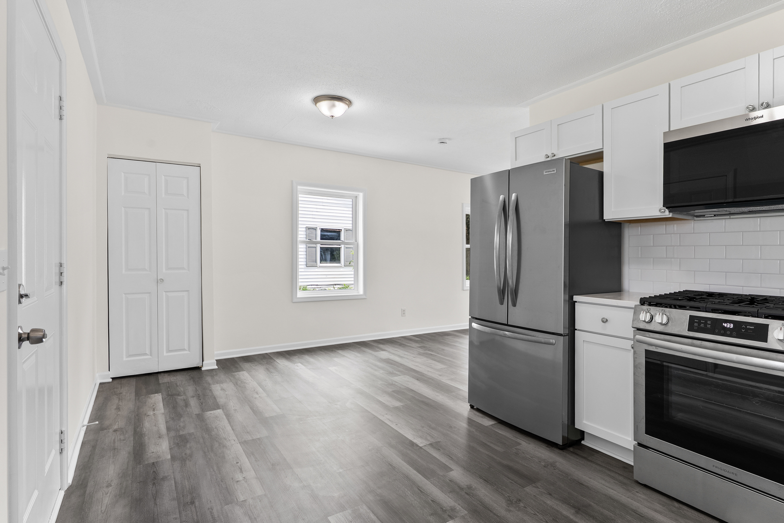 2104 Chestnut Avenue, Sterling, IL 61081