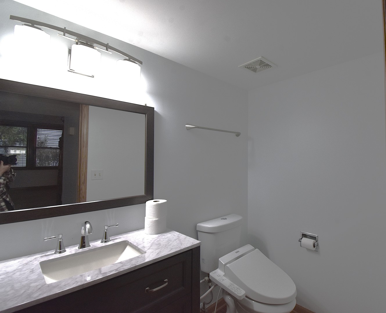 422 New York Lane, Elk Grove Village, IL 60007