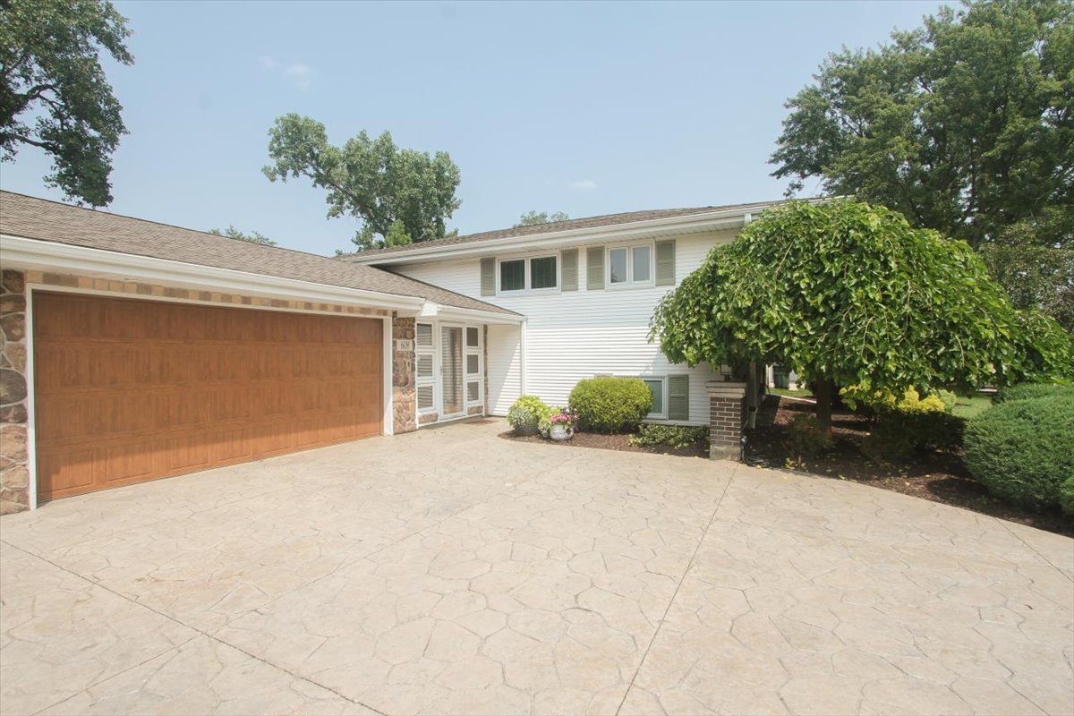 20W608 22nd Street, Lombard, IL 60148