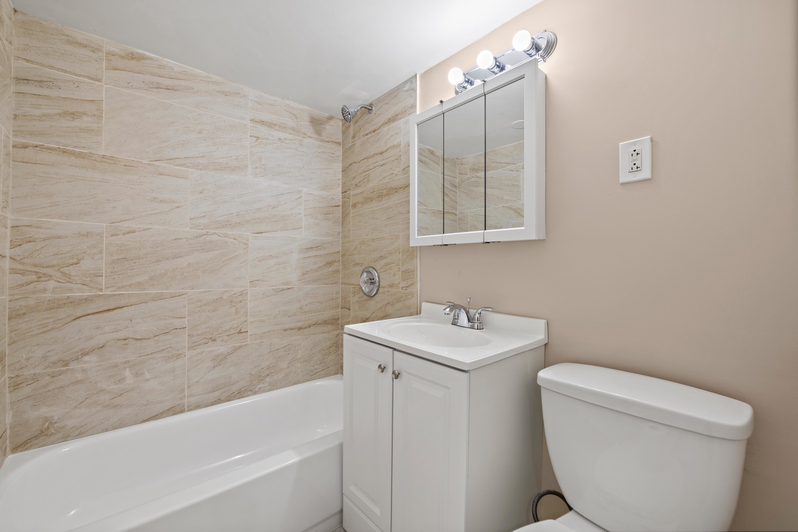 1935 Harvey Avenue, Berwyn, IL 60402