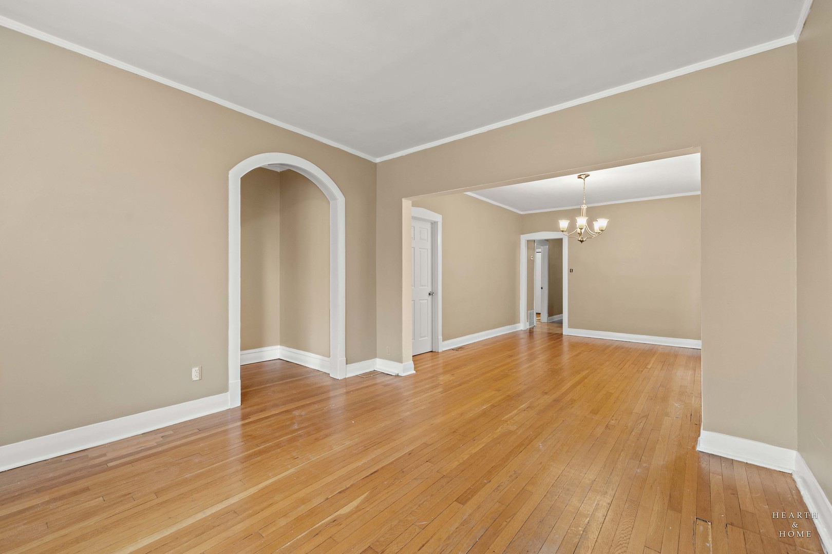 1935 Harvey Avenue, Berwyn, IL 60402