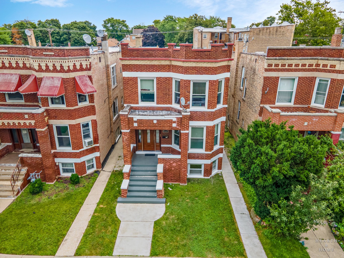 1935 Harvey Avenue, Berwyn, IL 60402
