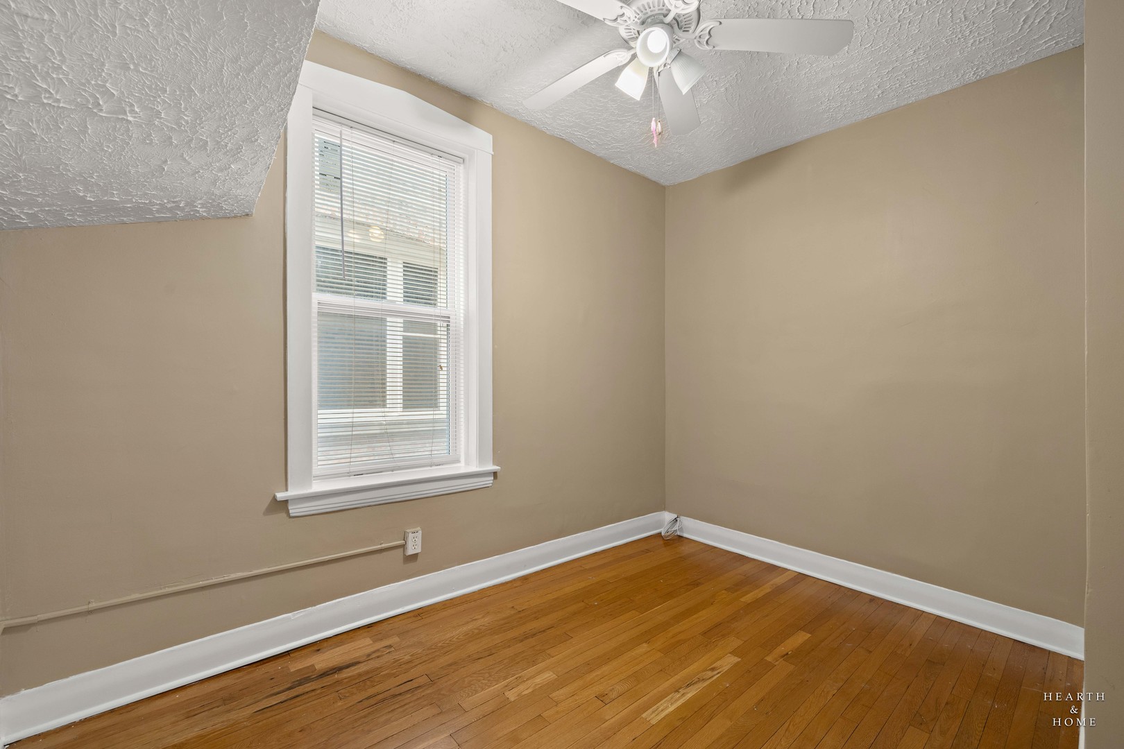 1935 Harvey Avenue, Berwyn, IL 60402
