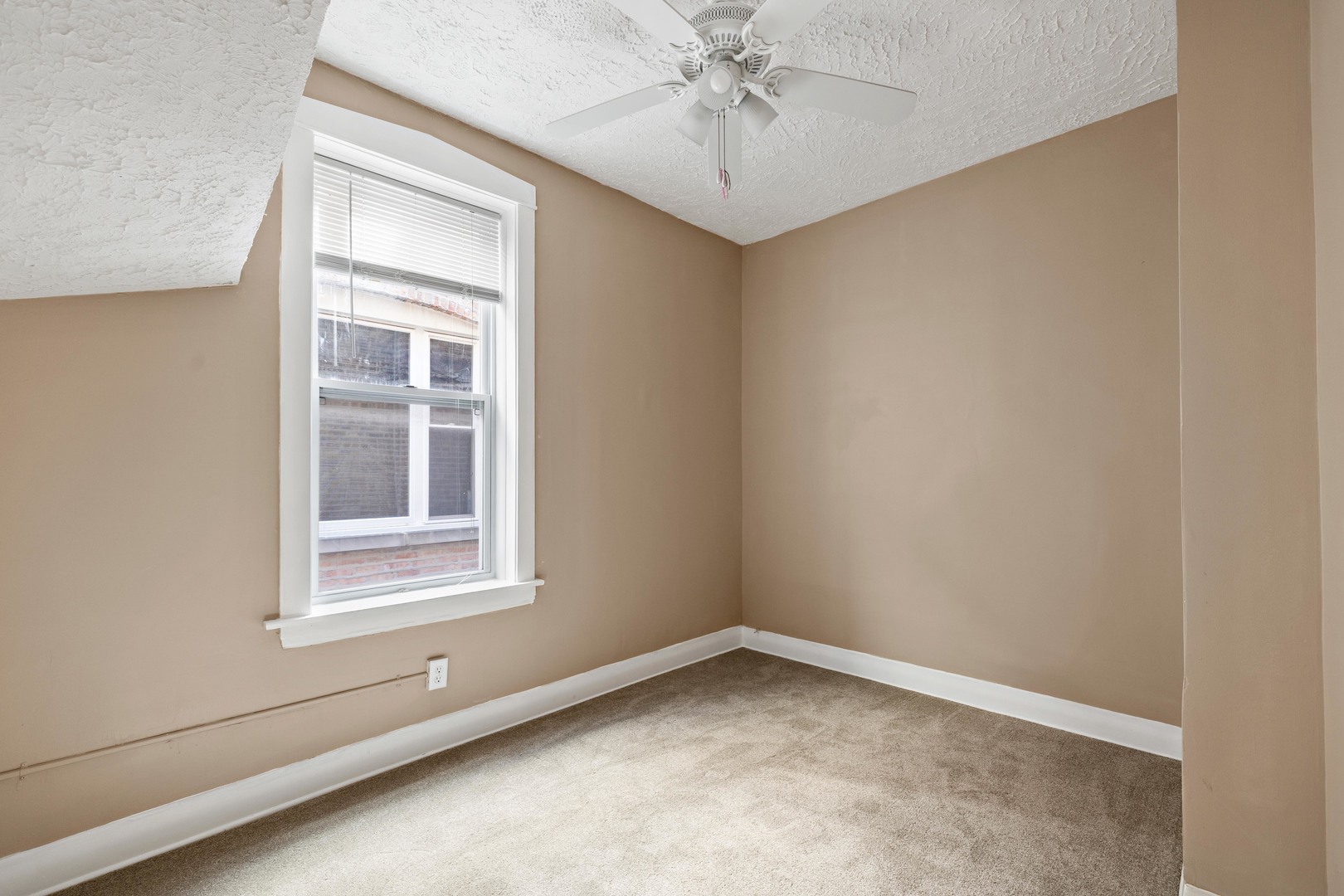 1935 Harvey Avenue, Berwyn, IL 60402