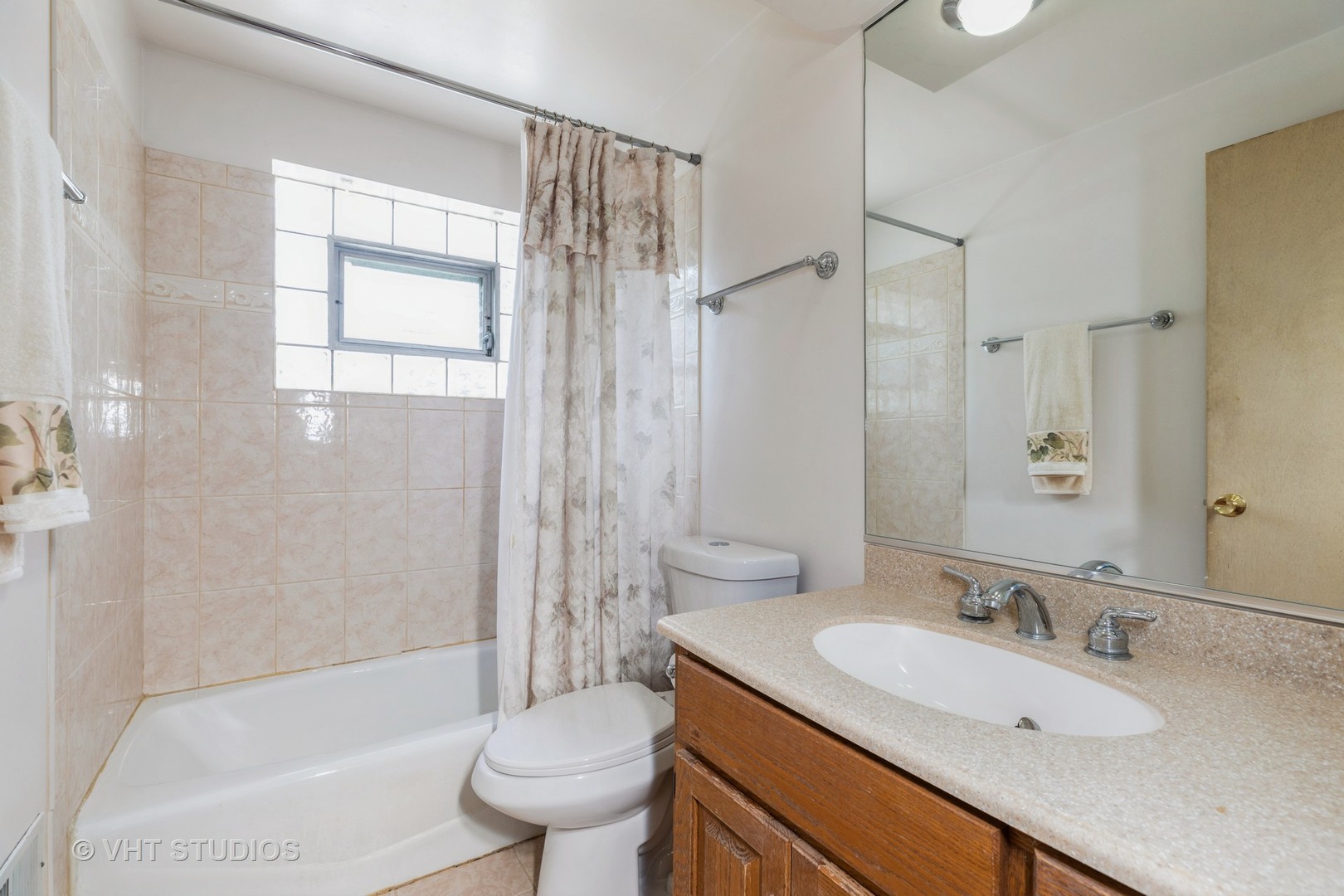17600 70th Court, Tinley Park, IL 60477