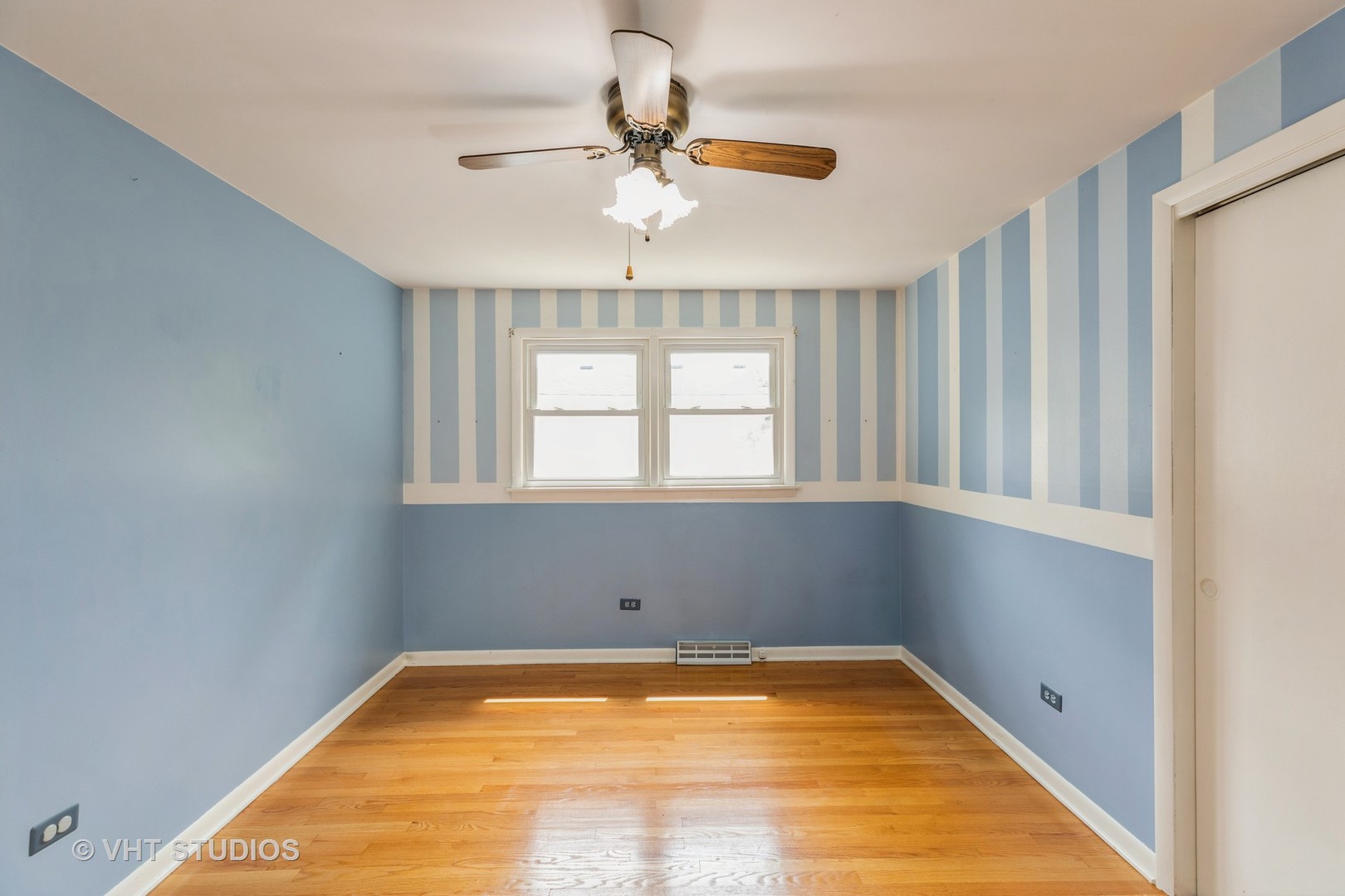 17600 70th Court, Tinley Park, IL 60477