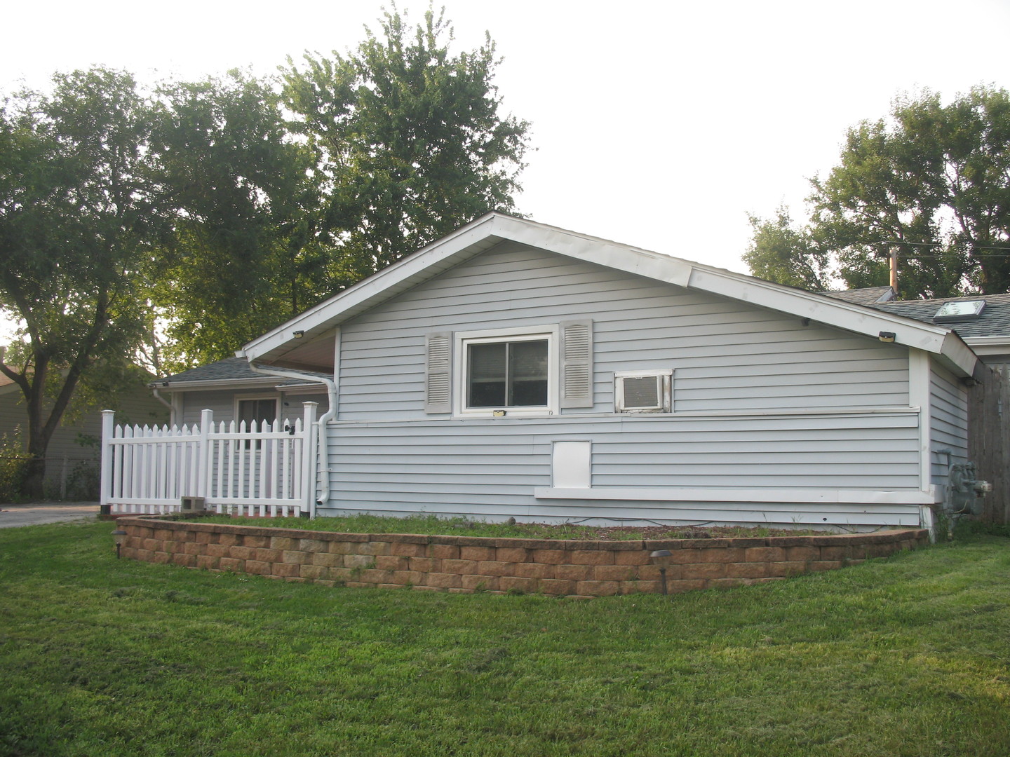 140 Fairwood Drive, Bolingbrook, IL 60440
