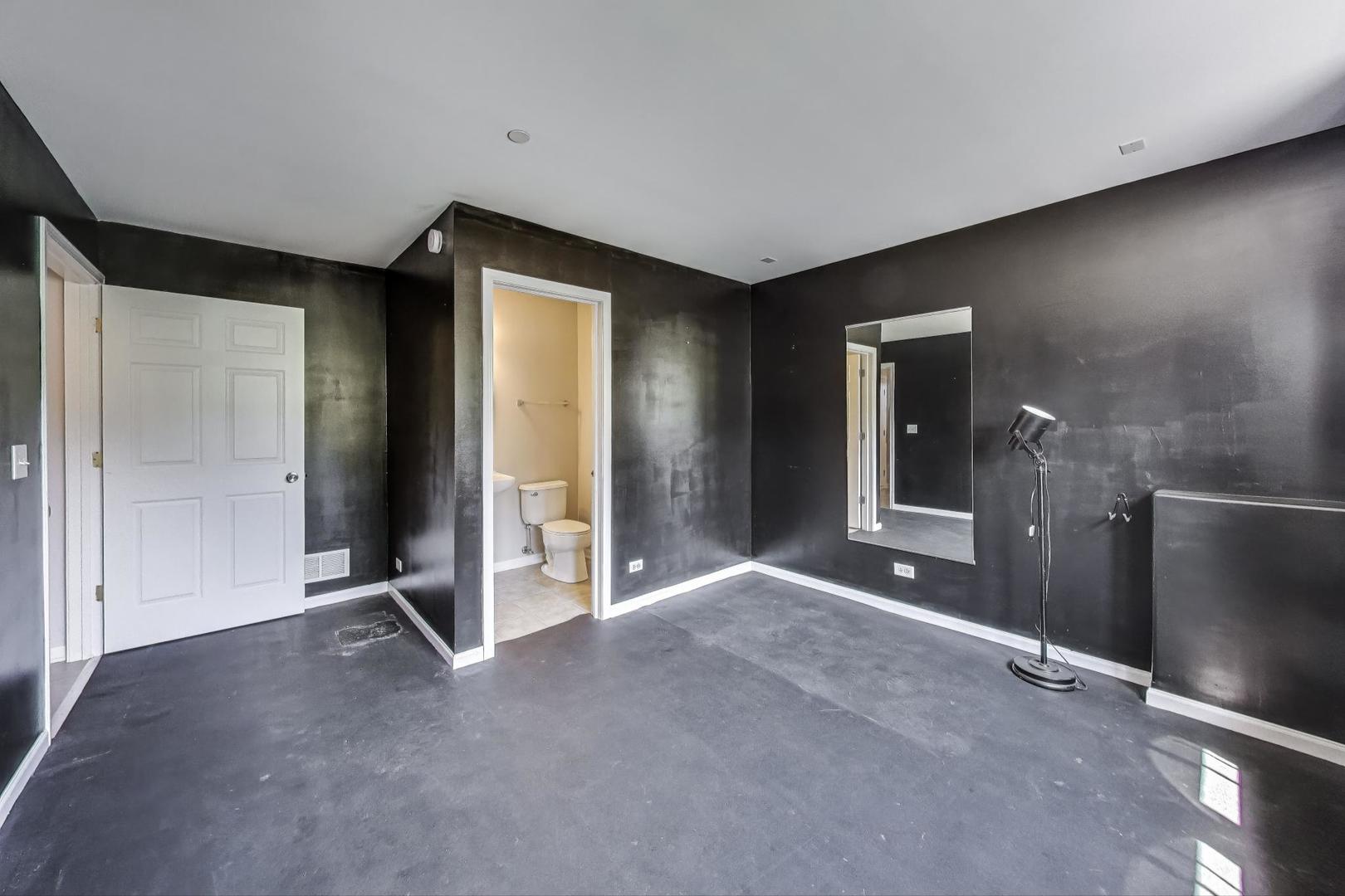 3006 Concord Lane, Wadsworth, IL 60083