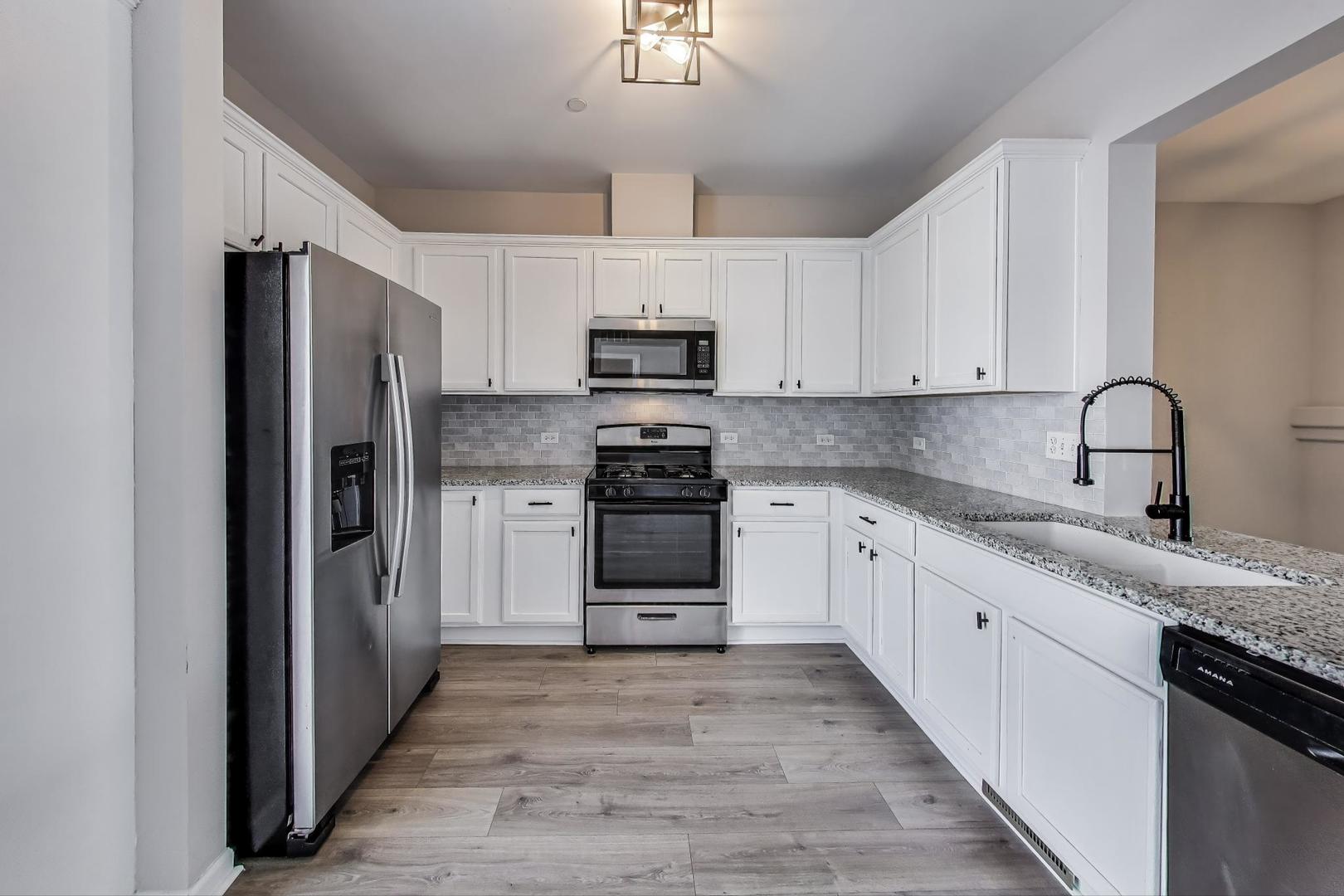 3006 Concord Lane, Wadsworth, IL 60083