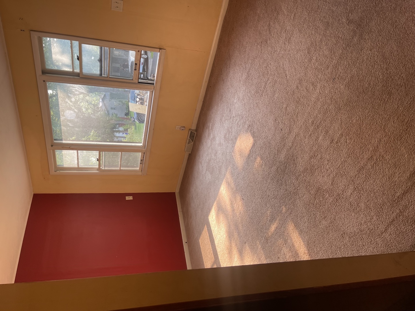 1716 Rogers Avenue, McHenry, IL 60050