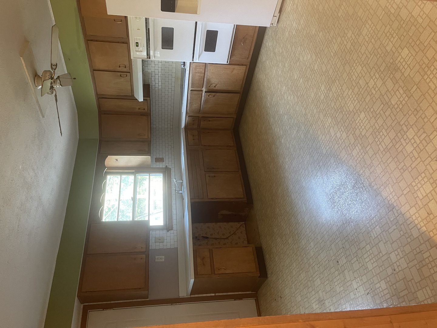 1716 Rogers Avenue, McHenry, IL 60050