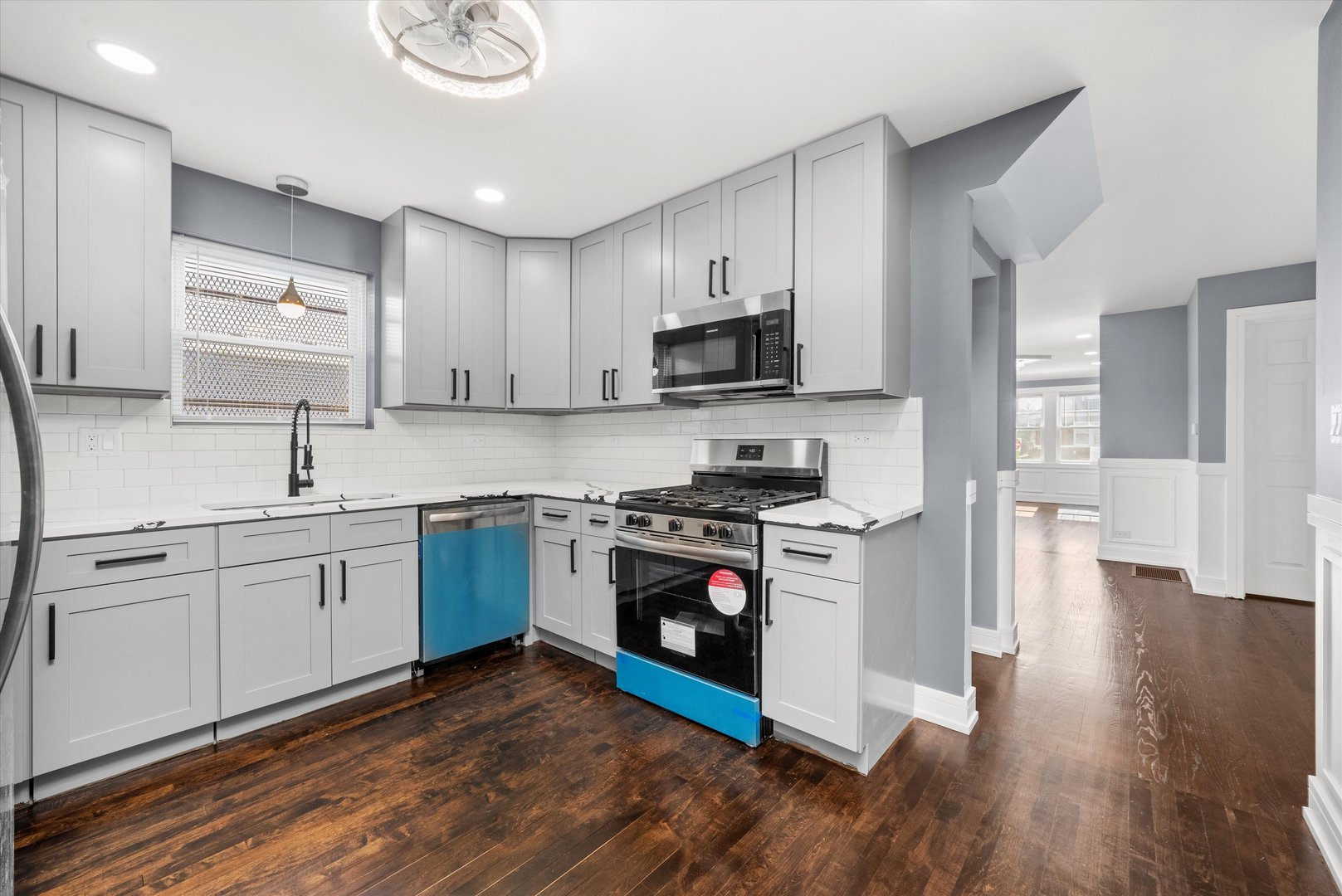 9443 S Racine Avenue, Chicago, IL 60620