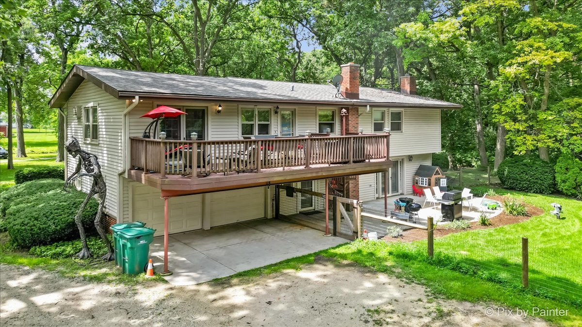 13N415 Burlington Road, Hampshire, IL 60140