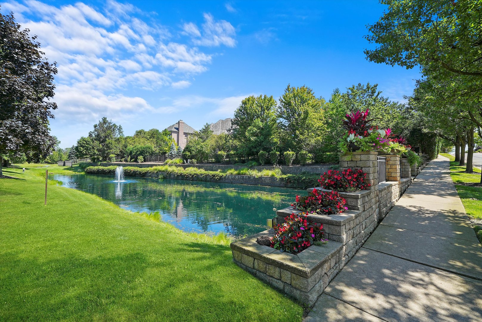 8886 Johnston Road, Burr Ridge, IL 60522