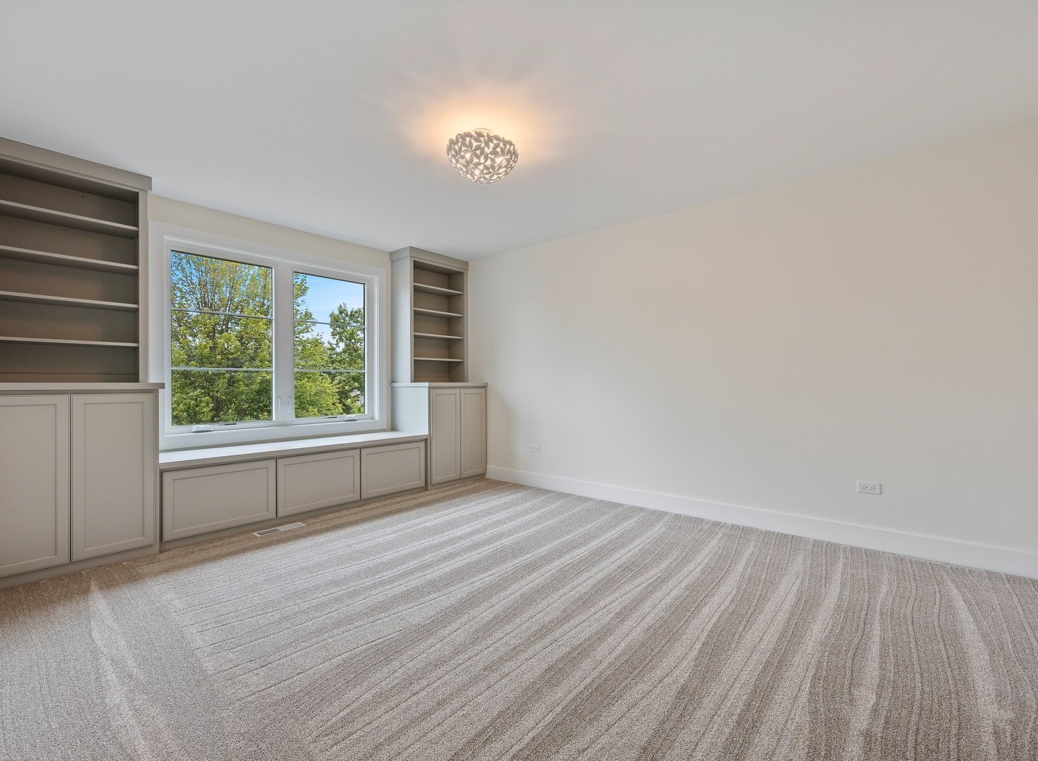 8886 Johnston Road, Burr Ridge, IL 60522