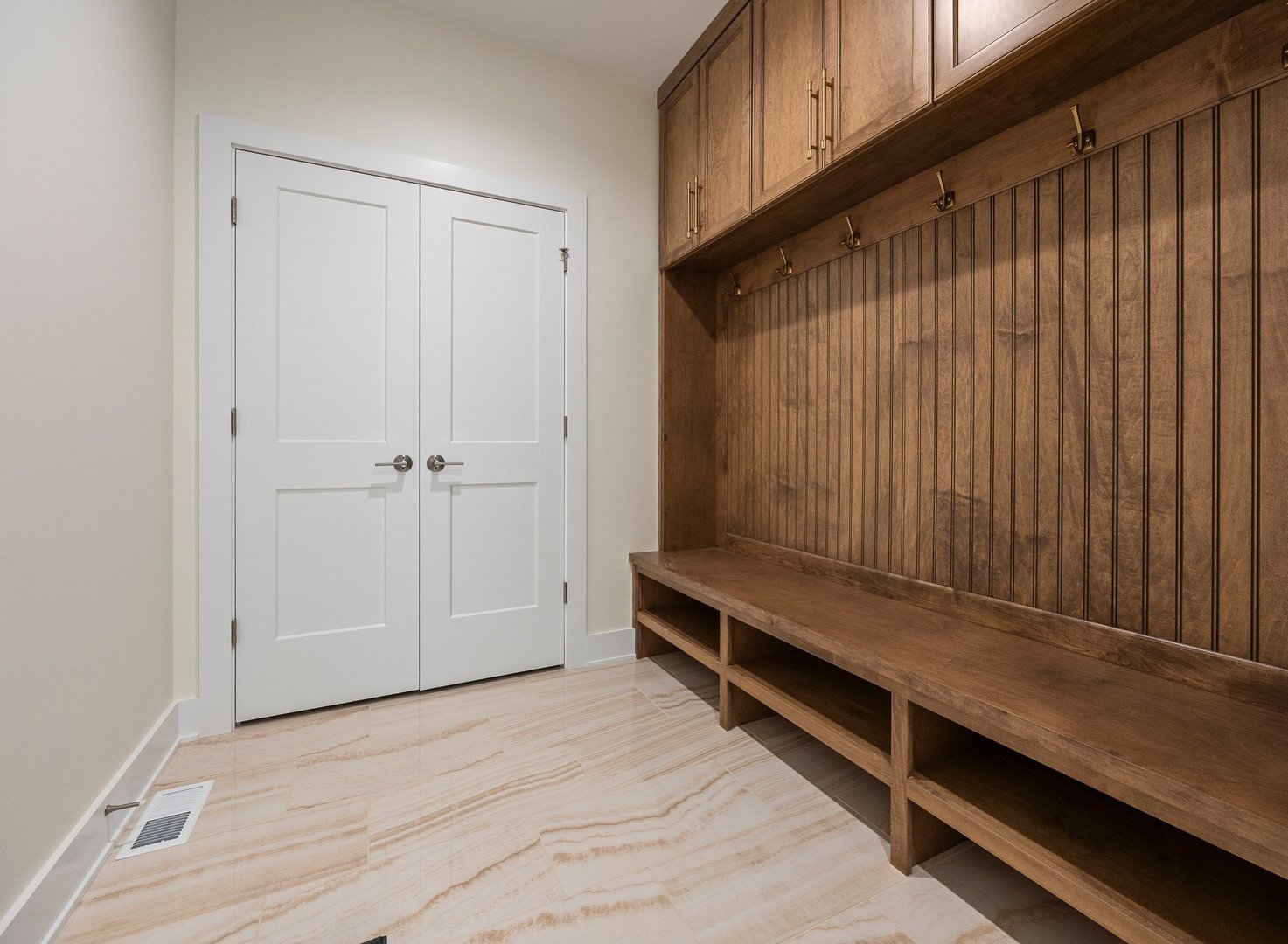 8886 Johnston Road, Burr Ridge, IL 60522