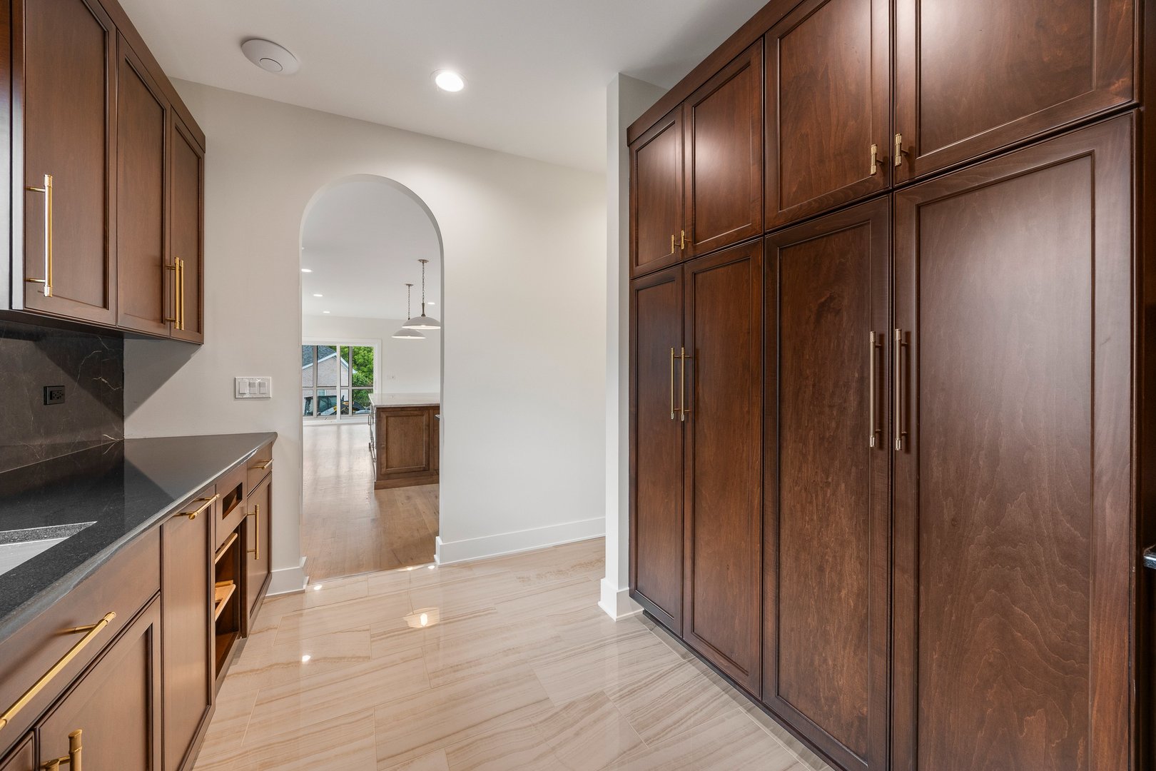 8886 Johnston Road, Burr Ridge, IL 60522