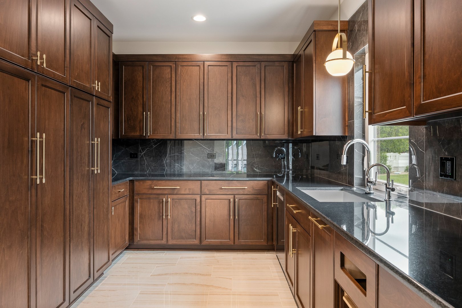 8886 Johnston Road, Burr Ridge, IL 60522