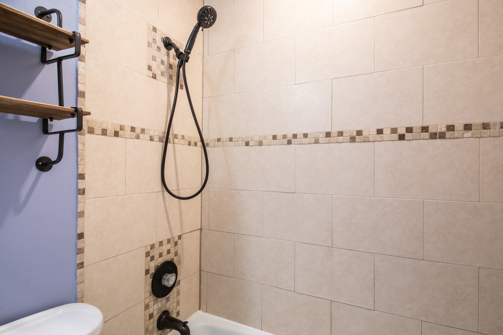 430 Walnut Creek Lane #2201, Lisle, IL 60532