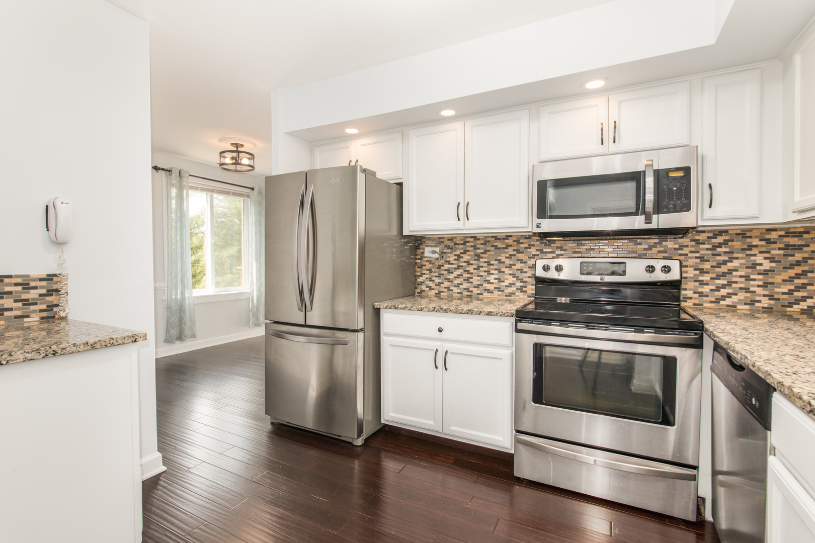 430 Walnut Creek Lane #2201, Lisle, IL 60532