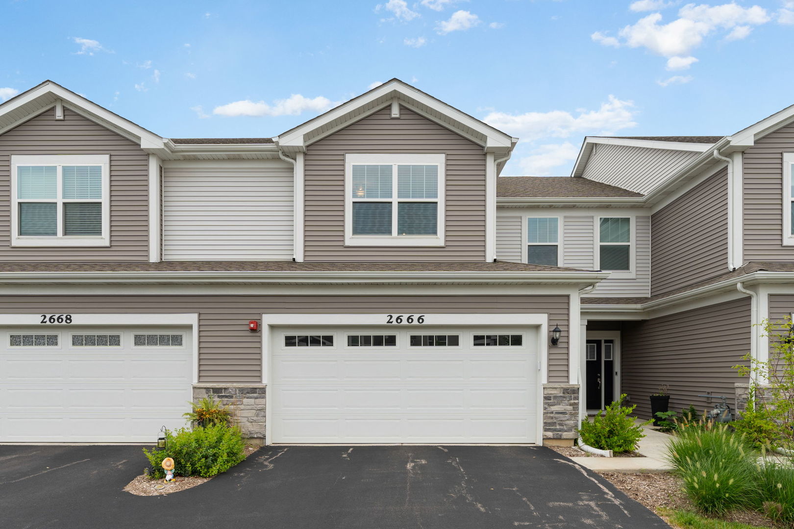 2666 Martini Street, Mundelein, IL 60060