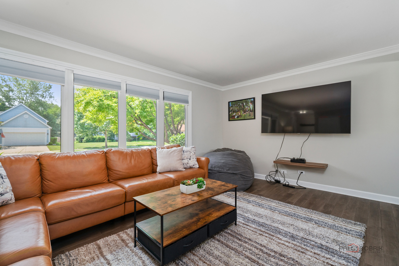 221 Alexandria Drive, Vernon Hills, IL 60061
