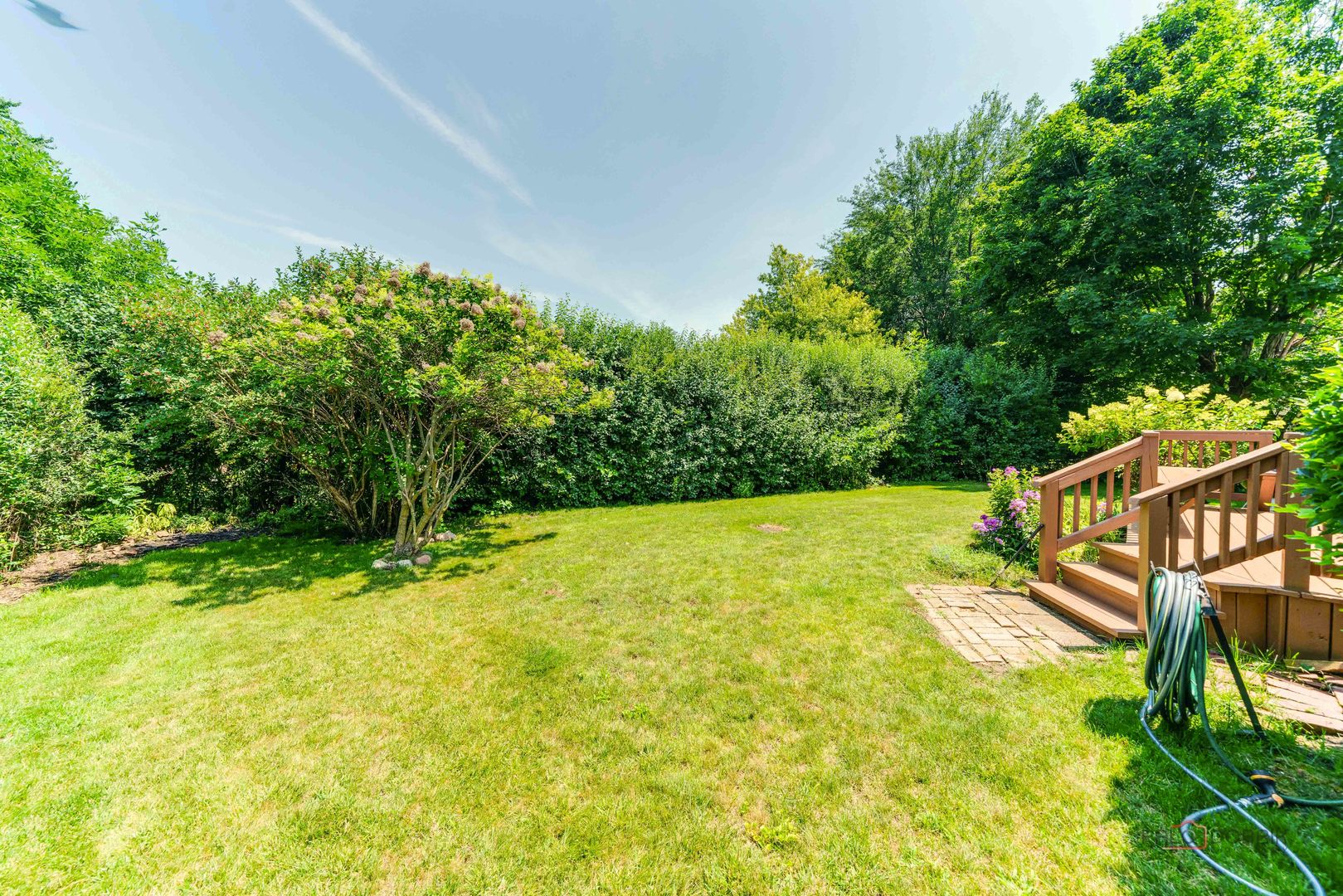 221 Alexandria Drive, Vernon Hills, IL 60061