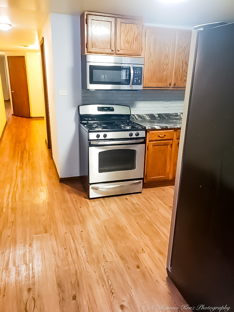 6037 S Champlain Avenue, Chicago, IL 60637