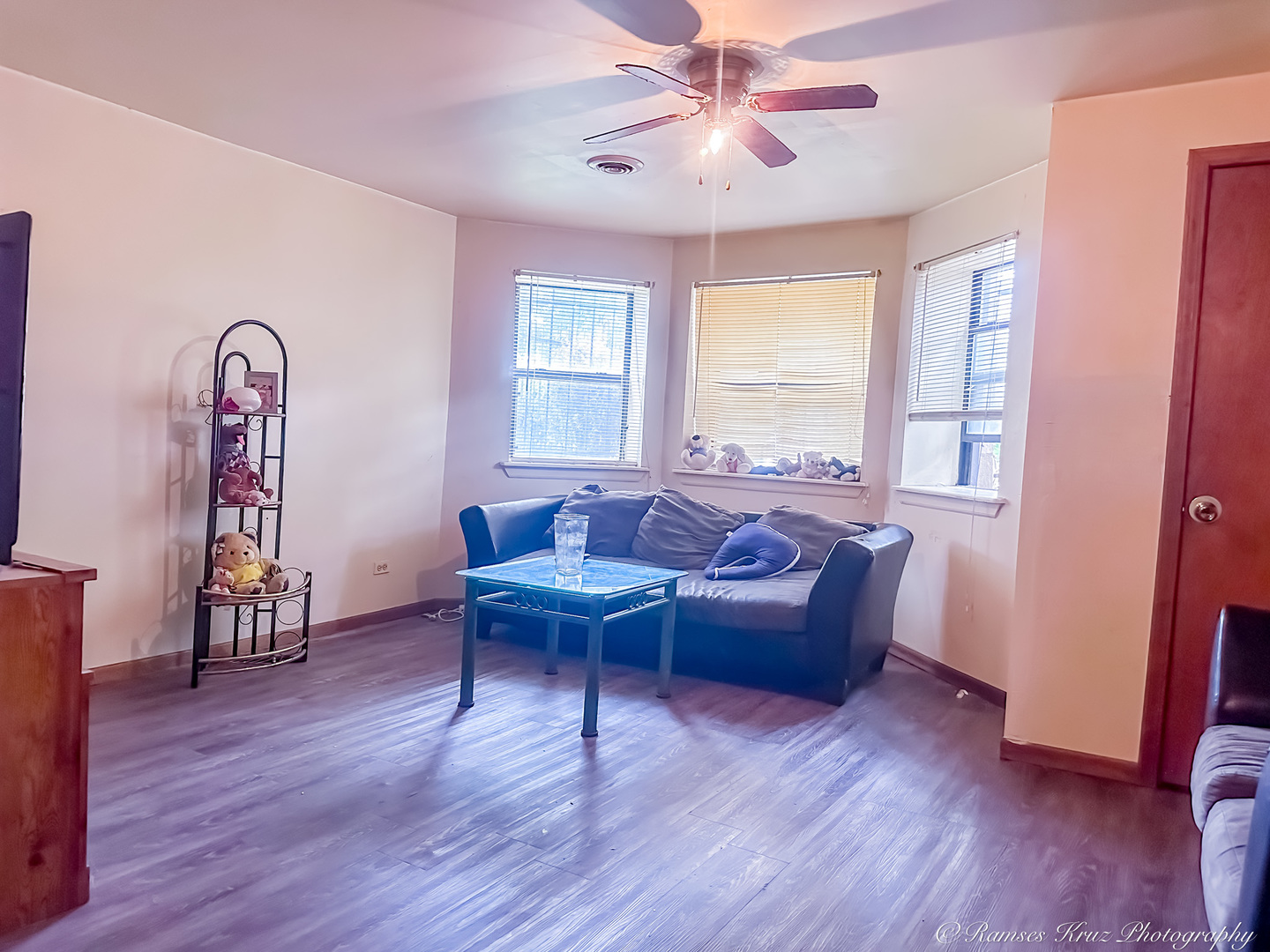 6037 S Champlain Avenue, Chicago, IL 60637