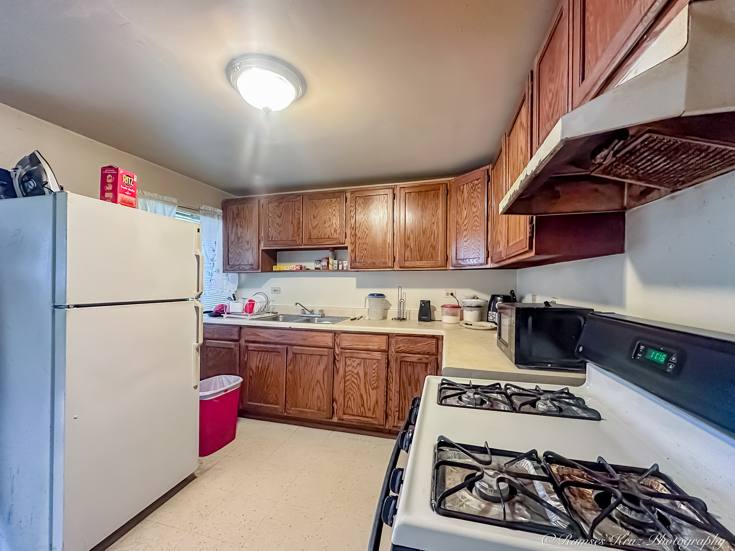 6037 S Champlain Avenue, Chicago, IL 60637