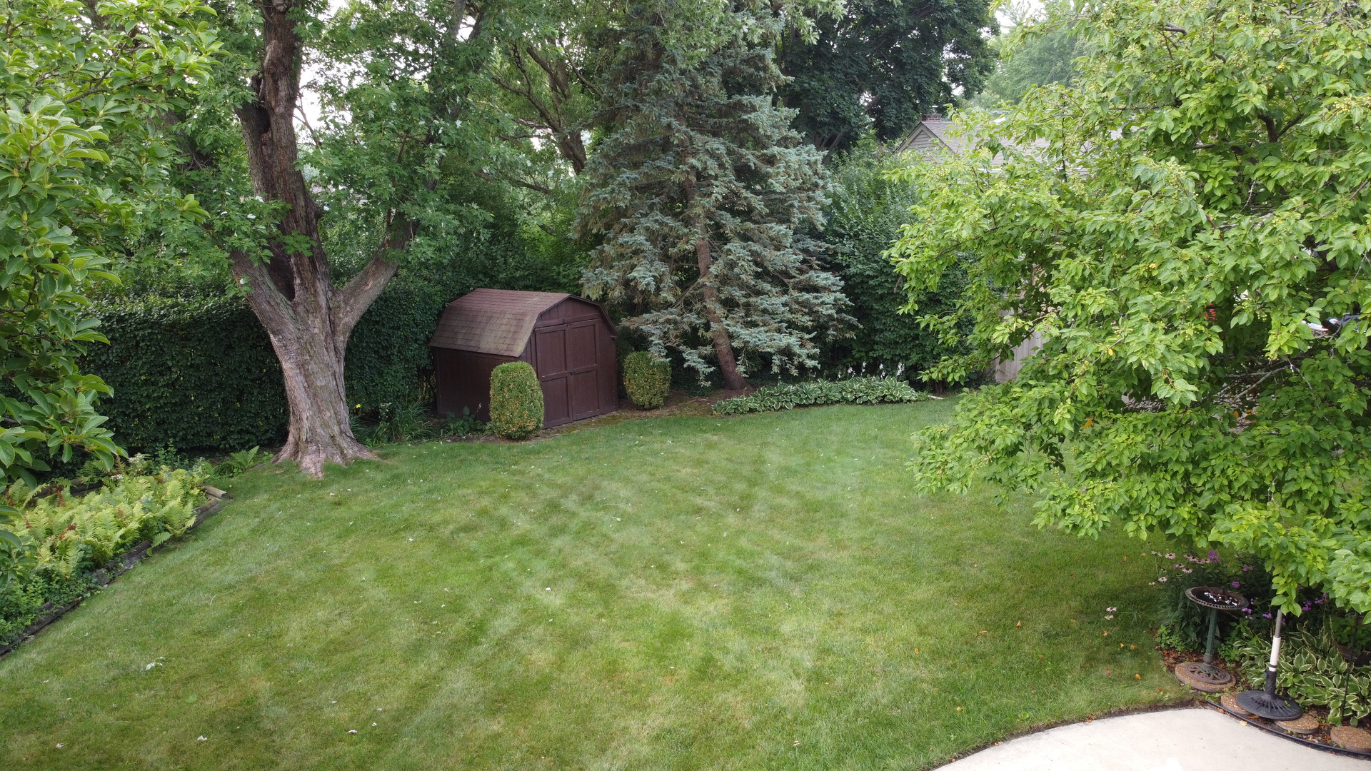 2011 E Canterbury Drive, Arlington Heights, IL 60004