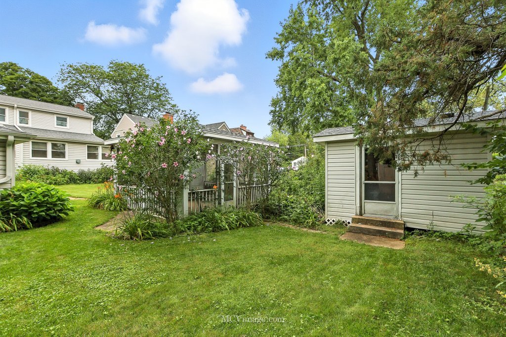 1017 N Main Street, Wheaton, IL 60187