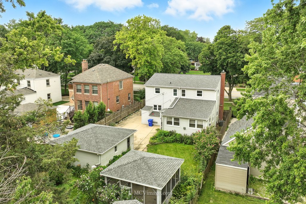 1017 N Main Street, Wheaton, IL 60187