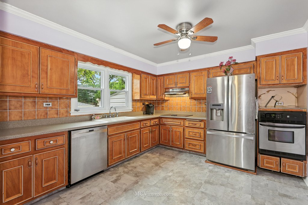 1017 N Main Street, Wheaton, IL 60187