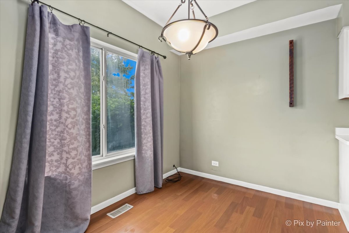 1661 Spaulding Road, Bartlett, IL 60103