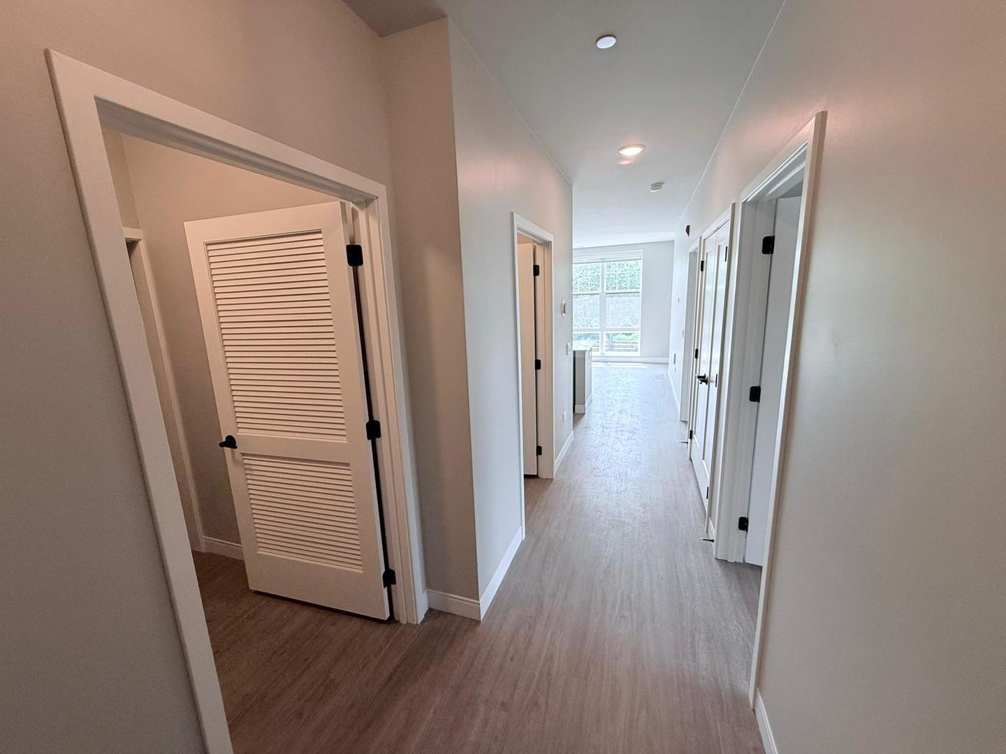 464 Glenwood Avenue #304, Glen Ellyn, IL 60137