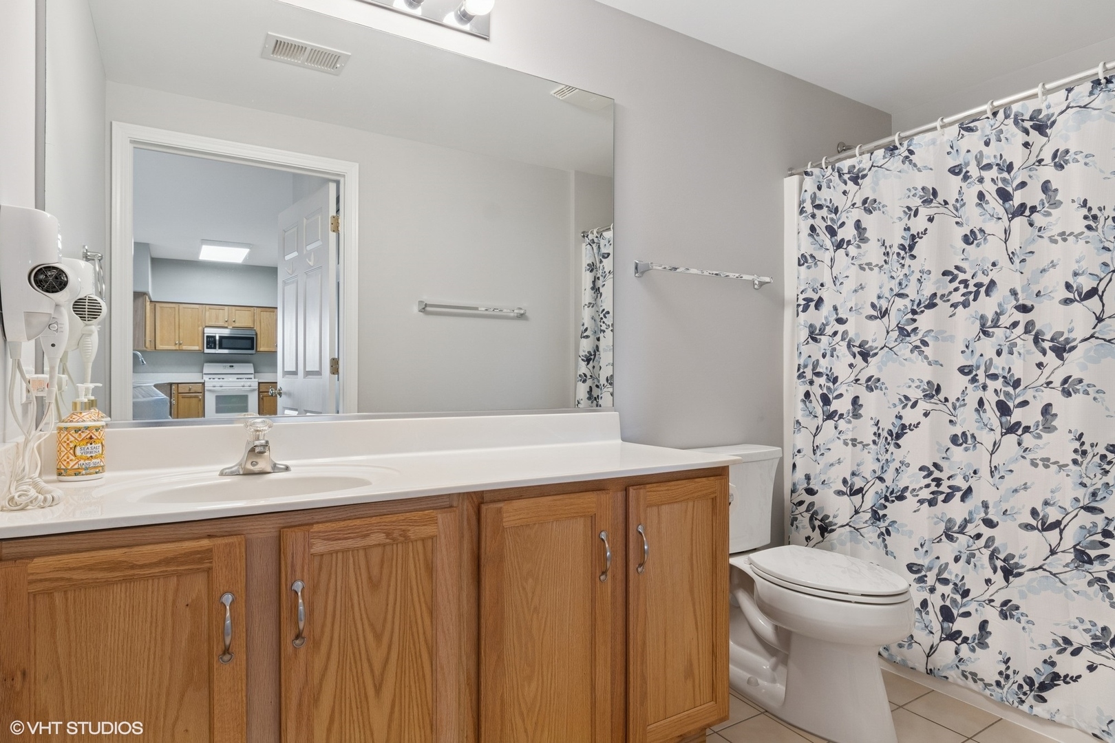 0S099 Lee Court #401, Winfield, IL 60190