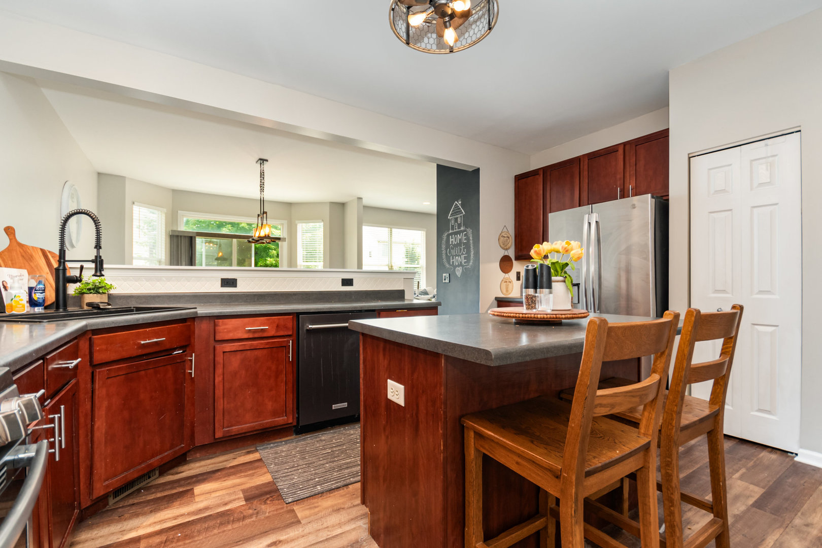 1306 Dauphin Drive, Joliet, IL 60431